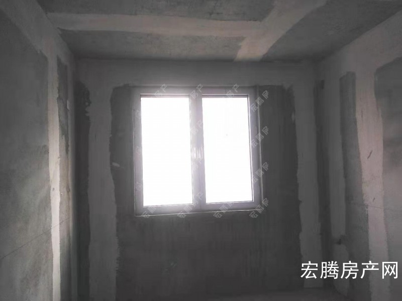 一小小区 4居 毛坯房大面积
