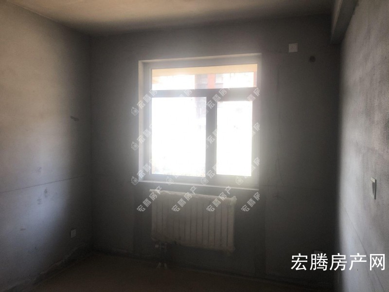 涿鹿中原 三室两厅两卫 131平米 毛坯 可谈