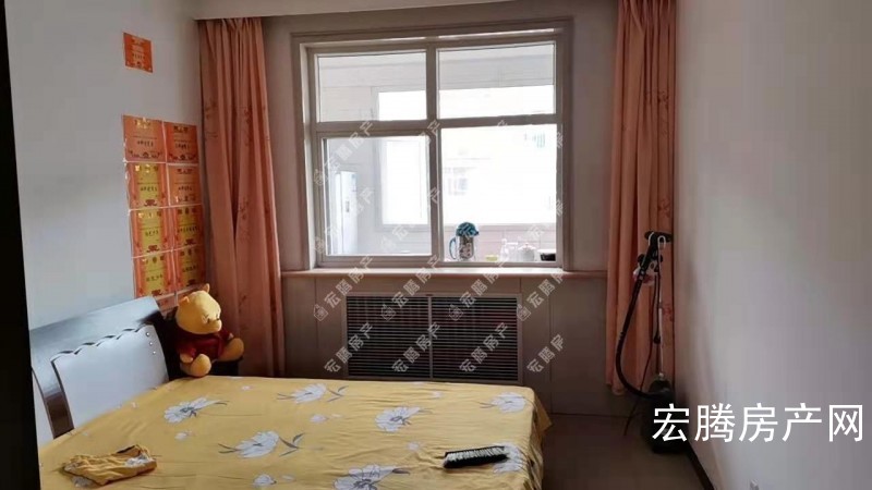 出售幸福小区简单装修家具家电齐全领包入住