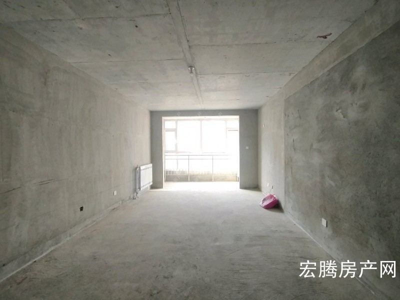78万中华城南北通透大三居毛坯可随意装修