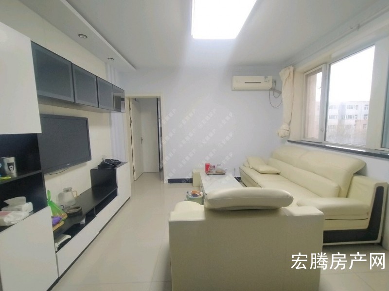43万精装修两居城中心位置好楼层