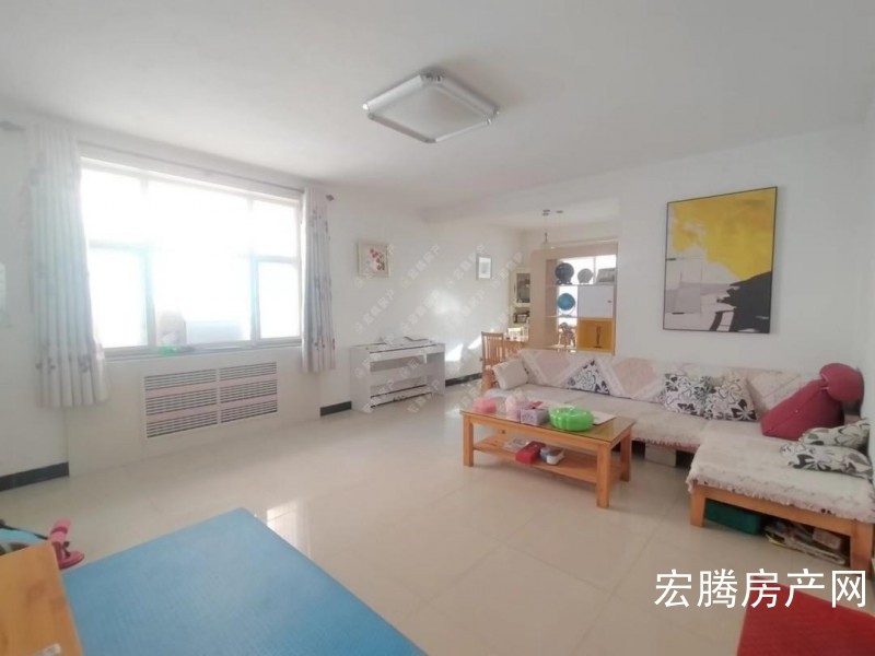 55万93.18平米轩辕小区精装全明两居
