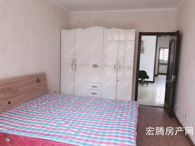 轩辕南区两居东边户 诚心出售